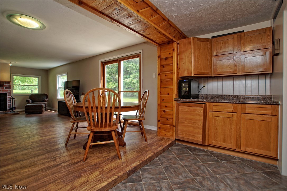 10834 Thwing Road Chardon, OH 44024 - Photo 8 of 27 Gallery Image 8