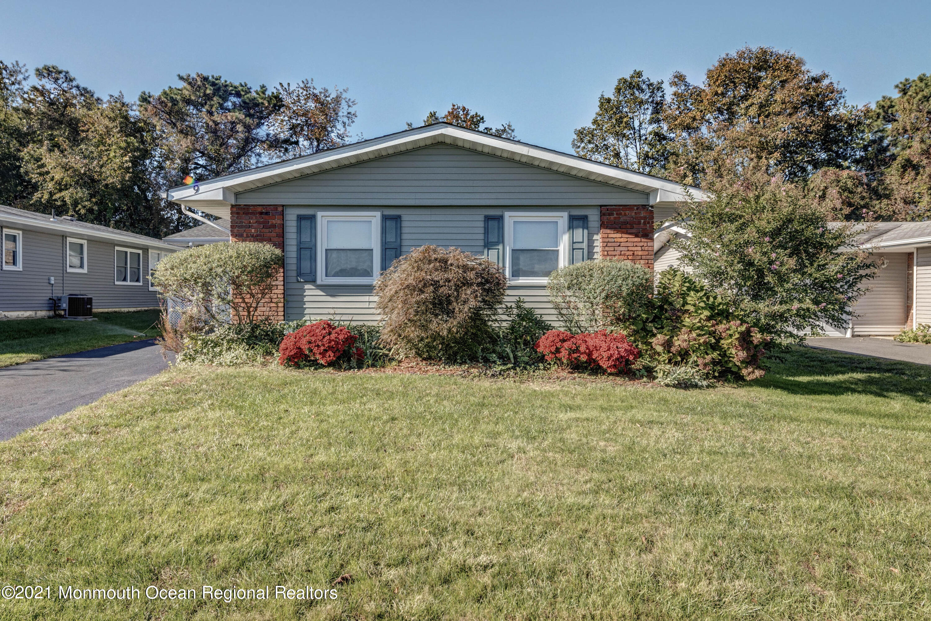9 Keats Road Brick, NJ 08724 - Photo 2 of 30 01_House Front