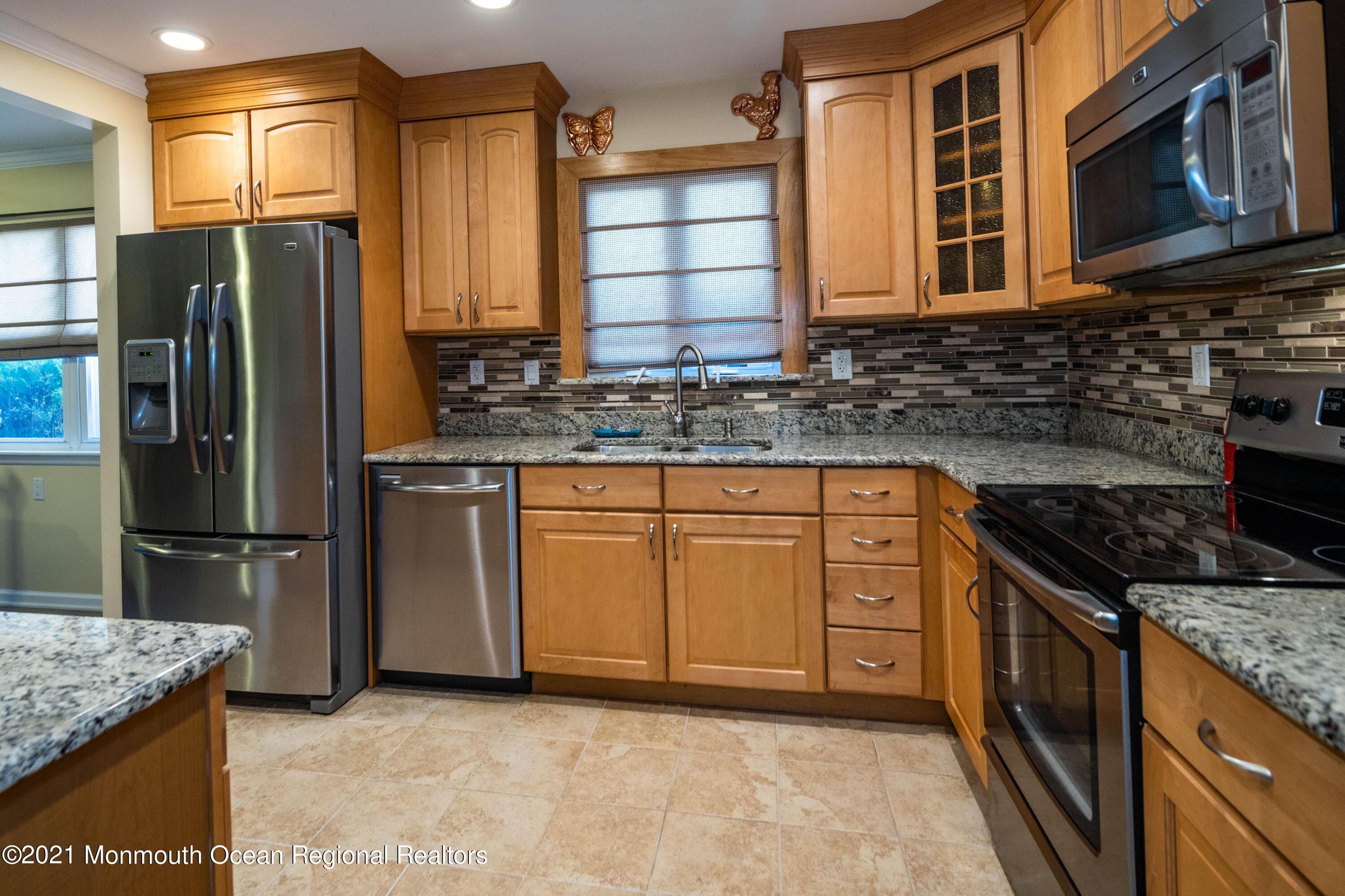 9 Keats Road Brick, NJ 08724 - Photo 17 of 30 15_Kitchen-6