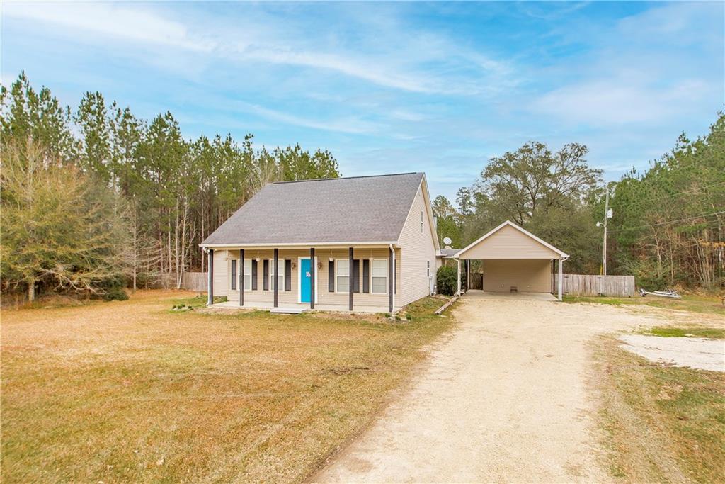 31728 Pea Ridge Road Albany, LA 70711 - Photo 3 of 40