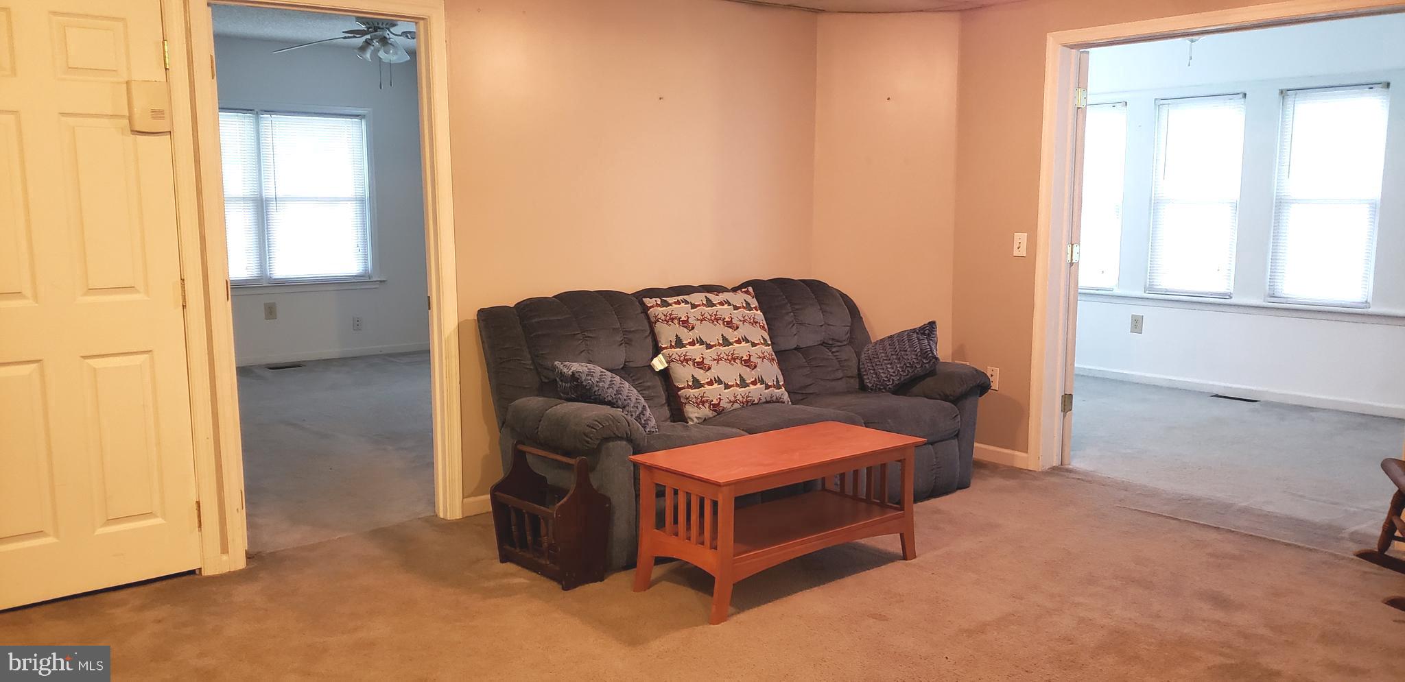 311 Wheat Road Vineland, NJ 08360 - Photo 10 of 21 Living Room