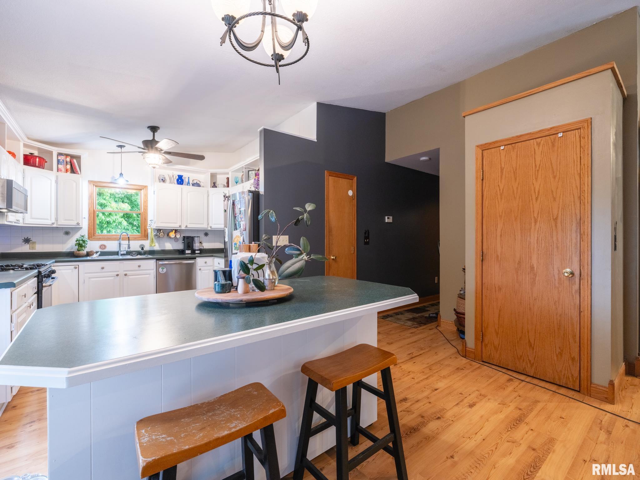 406 West Fast Avenue Mackinaw, IL 61755 - Photo 7 of 51