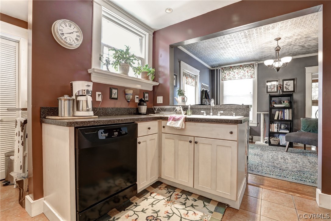 3802 Brook Road Richmond, VA 23227 - Photo 15 of 50 Gallery Image 15
