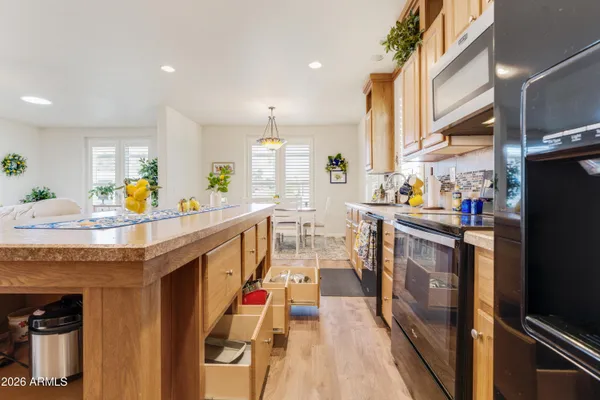 $185,000 | 2233 East Behrend Drive, Unit 169, Phoenix, AZ 85024