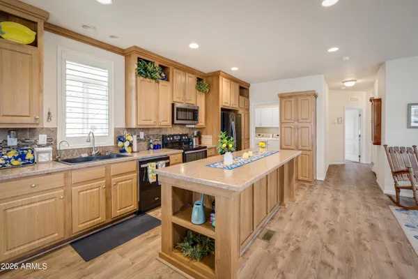 $185,000 | 2233 East Behrend Drive, Unit 169, Phoenix, AZ 85024