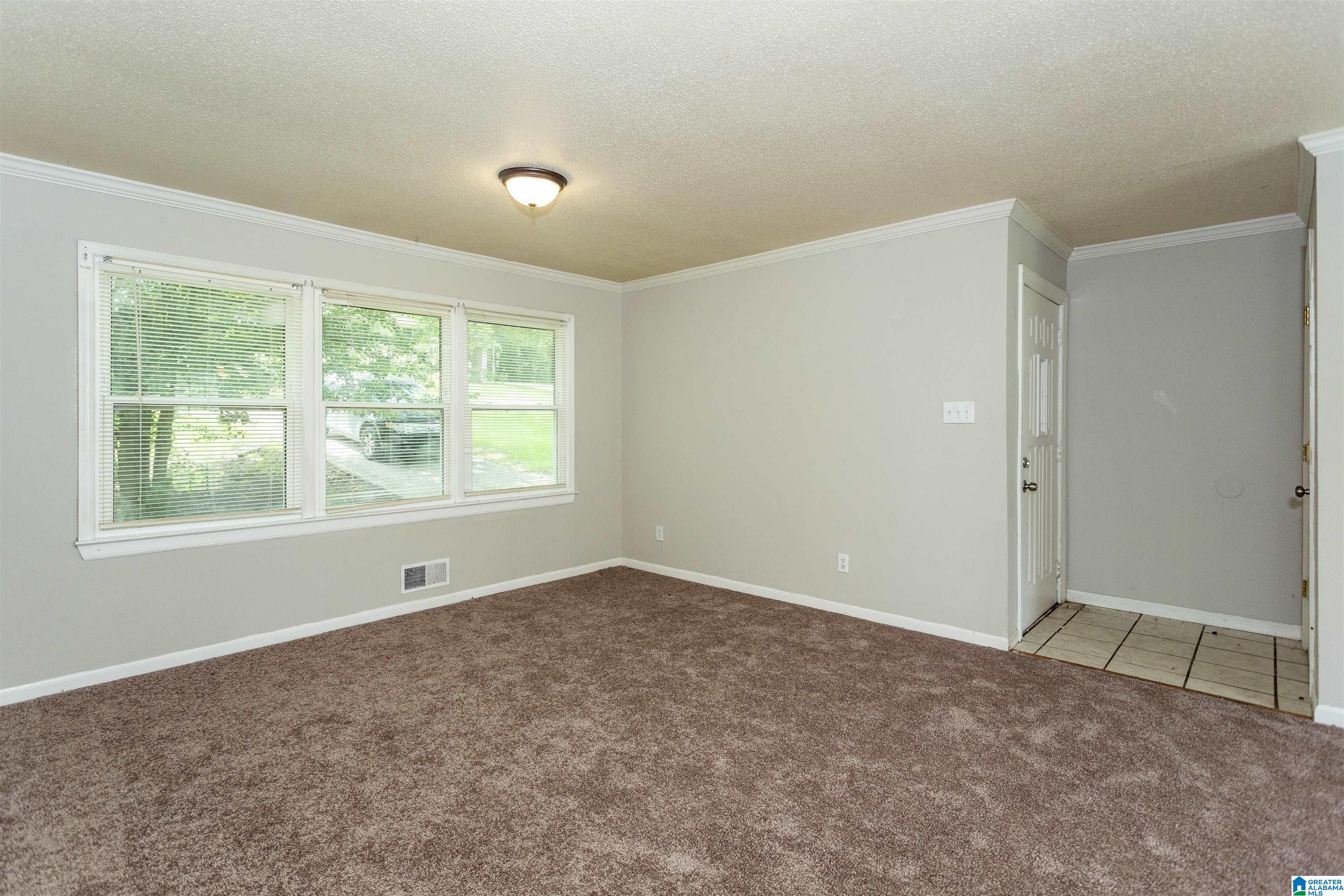 2417 Reed Road Northeast Birmingham, AL 35215 - Photo 6 of 36