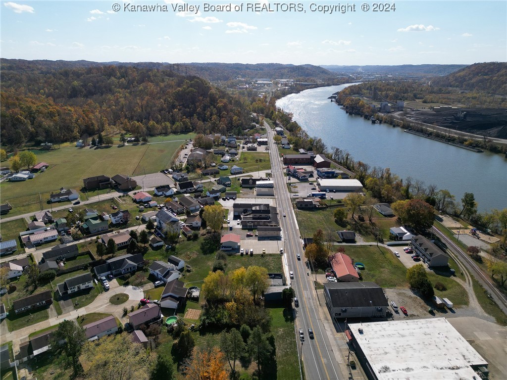 159 Main Street Poca, WV 25159 - Photo 11 of 34 Gallery Image 11