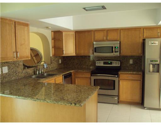 484 Northeast Wavecrest Way Boca Raton, FL 33432 - Photo 4 of 16 Additional Photo