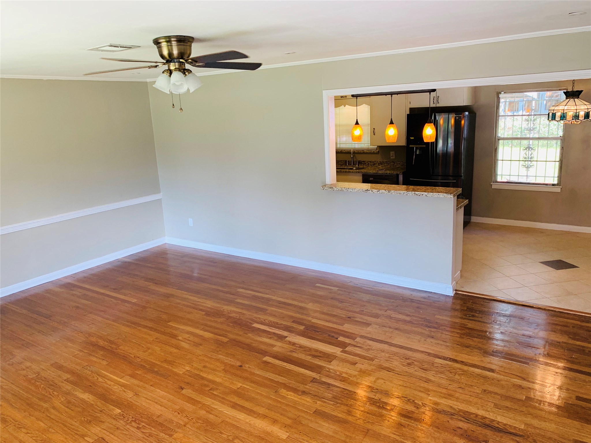 617 Graceland Street Houston, TX 77009 - Photo 4 of 19