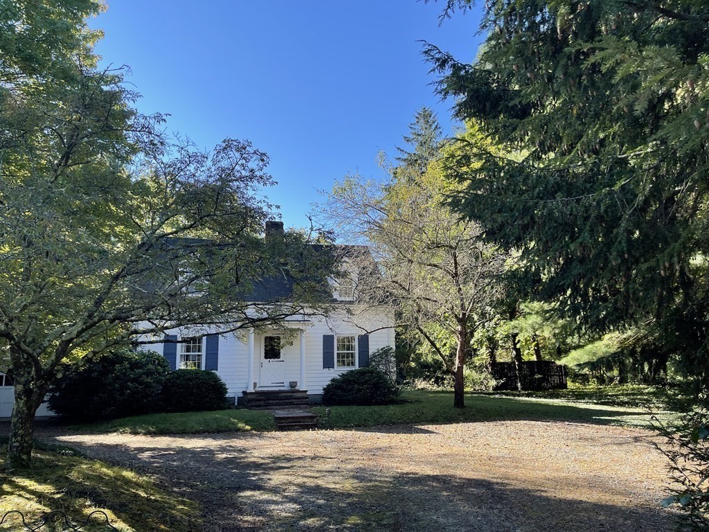 3 Tanglewood Road Walpole, MA 02032 - Photo 2 of 26