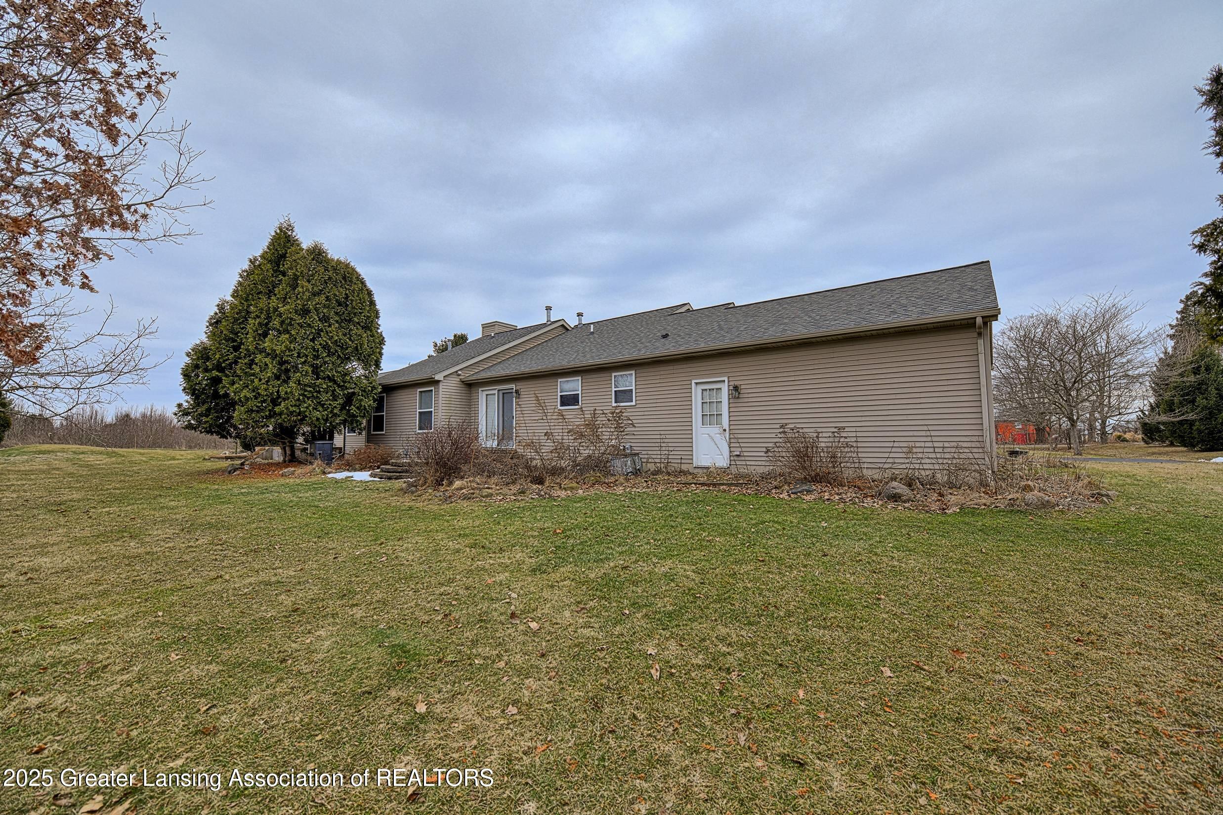 1628 Hagadorn Road Mason, MI 48854 - Photo 27 of 37 Hagadorn Rd_24