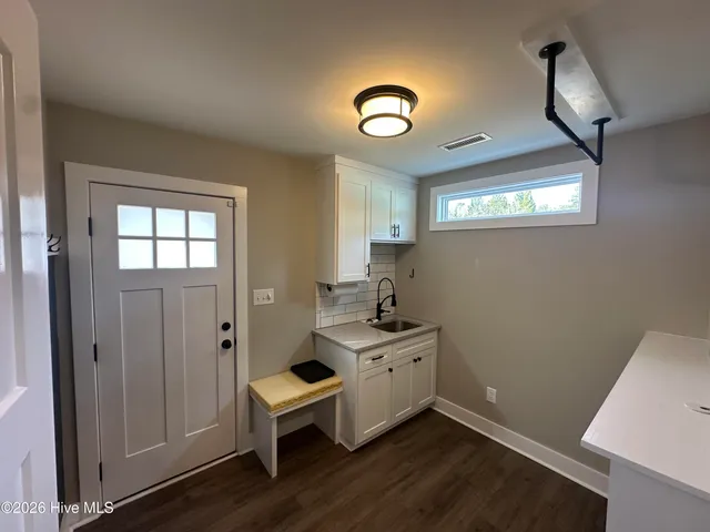 $1,995 | 4269 Flagship Avenue Southeast, Southport, NC 28461