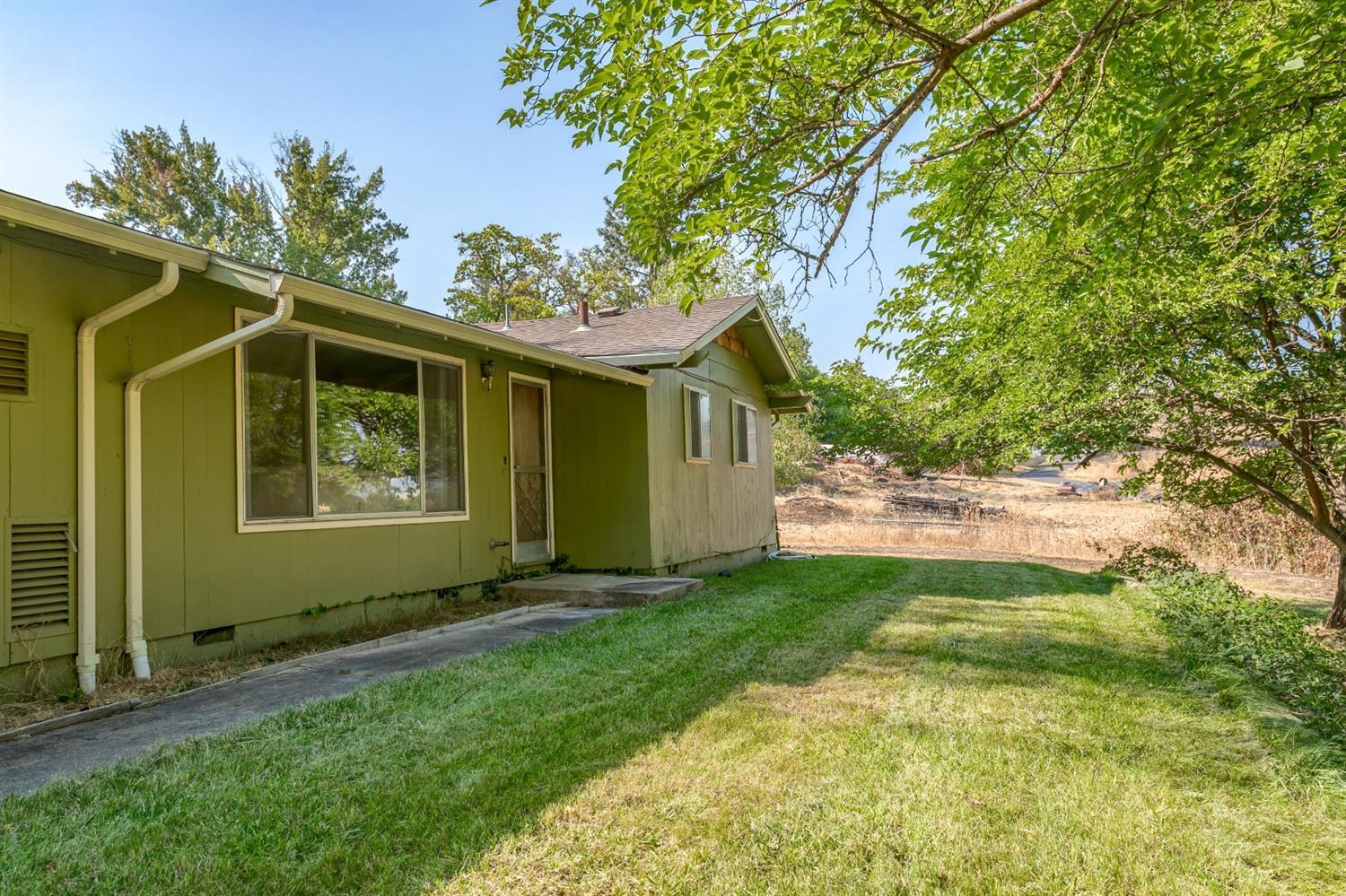 10731 Hannon Road Eagle Point, OR 97524 - Photo 2 of 22 Additional Photo