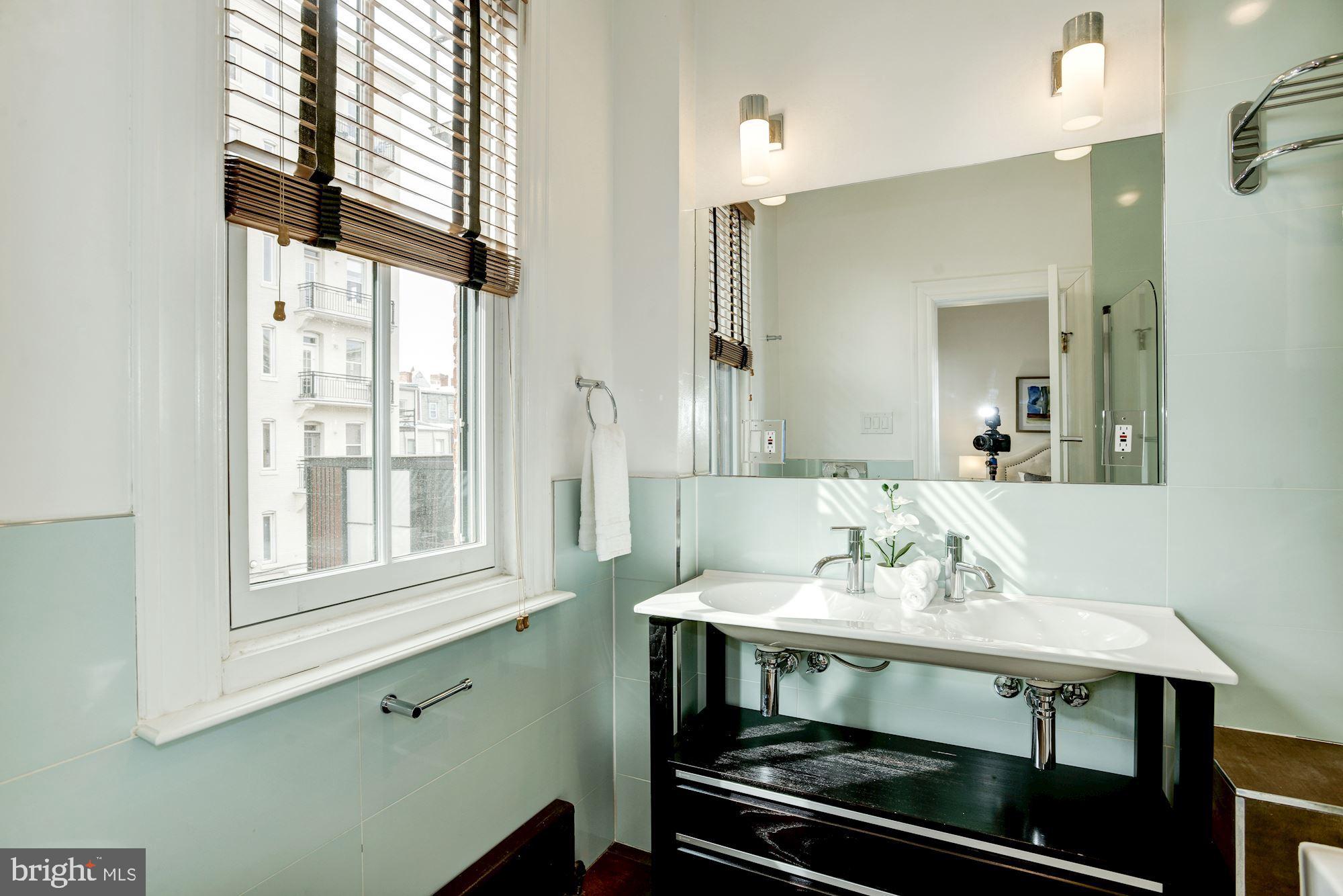 1612 Riggs Place Northwest Washington, DC 20009 - Photo 20 of 42