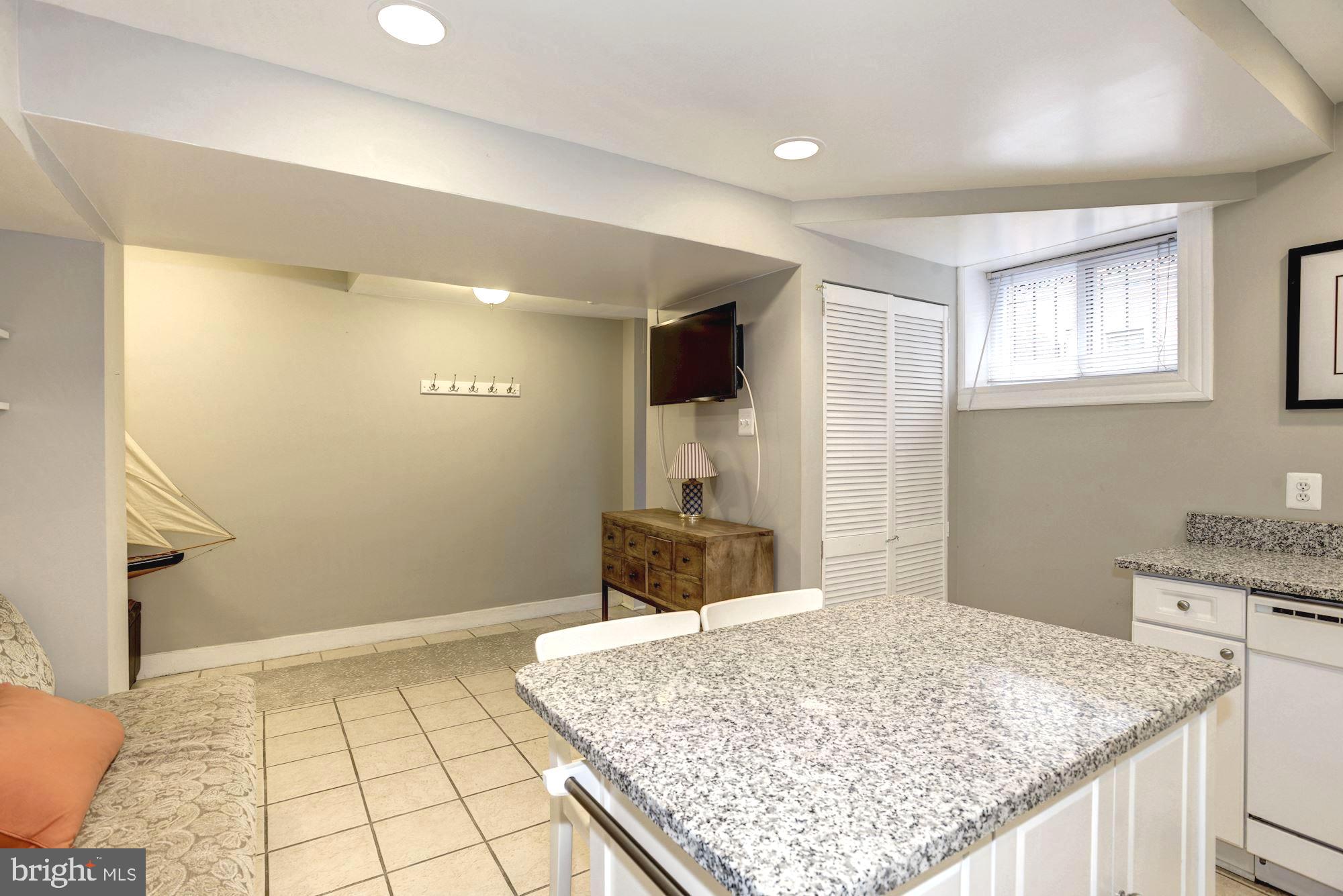 1612 Riggs Place Northwest Washington, DC 20009 - Photo 31 of 42