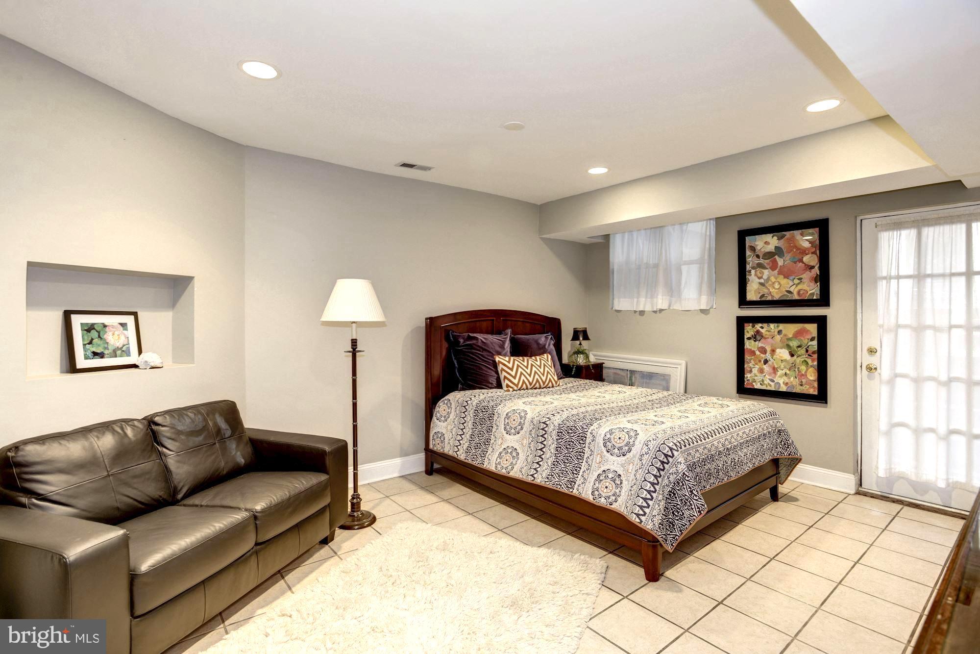 1612 Riggs Place Northwest Washington, DC 20009 - Photo 32 of 42