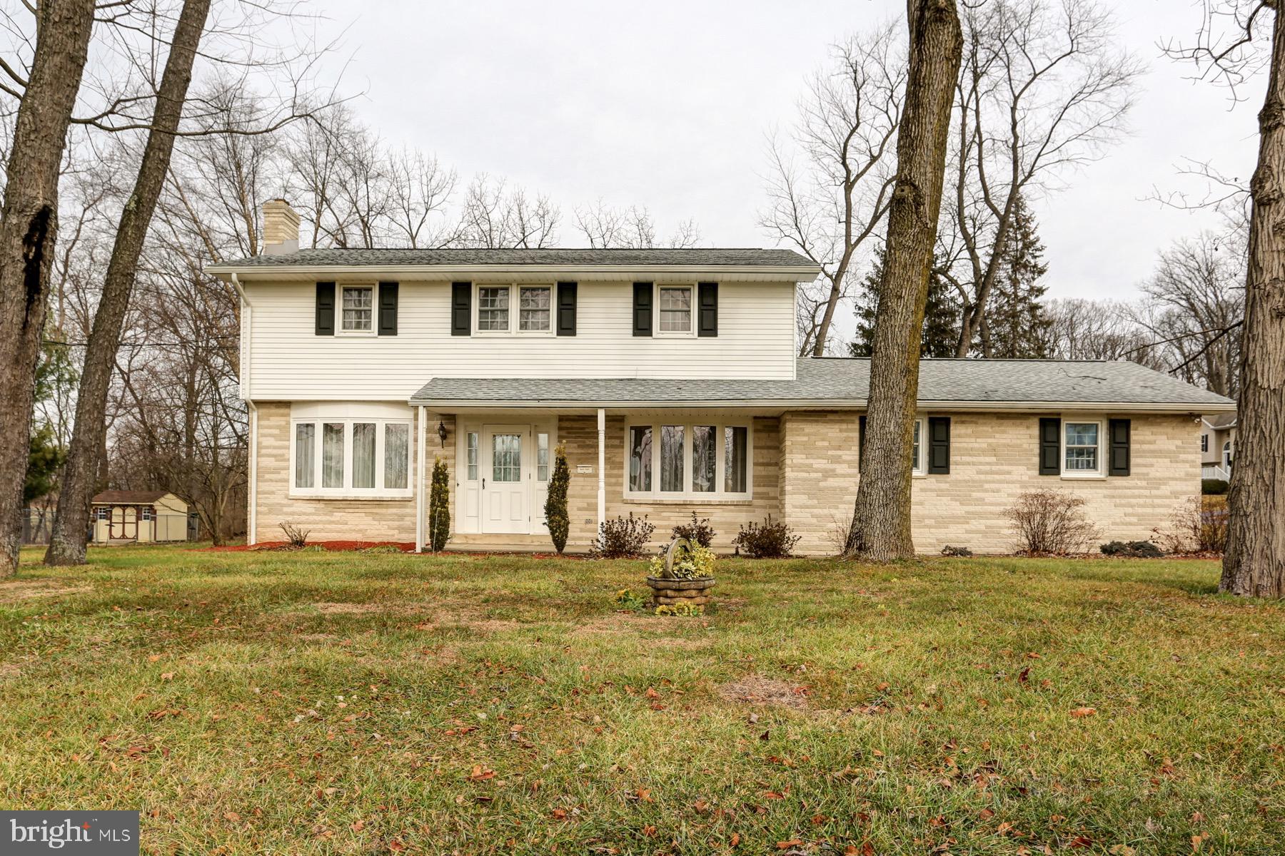 4 Hickory Road Carlisle, PA 17015 - Photo 1 of 49 Gallery Image 1