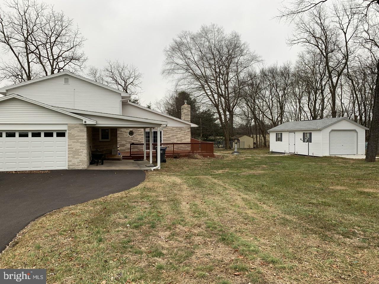 4 Hickory Road Carlisle, PA 17015 - Photo 4 of 49 Gallery Image 4