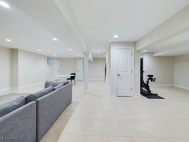 301 Garrett Road Mountainside, NJ 07092 - Photo 37 of 42