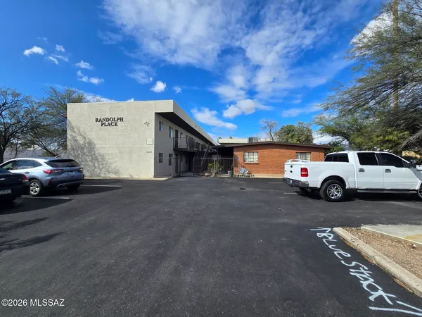 $900 | 2843 East 17th Street, Unit 7, Tucson, AZ 85716