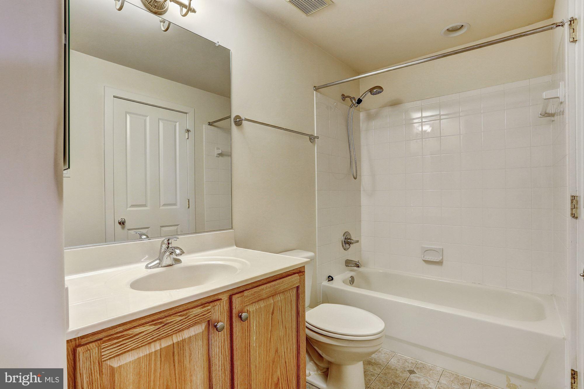 8733 Boulder Ridge Road Laurel, MD 20723 - Photo 25 of 30 Full Bath