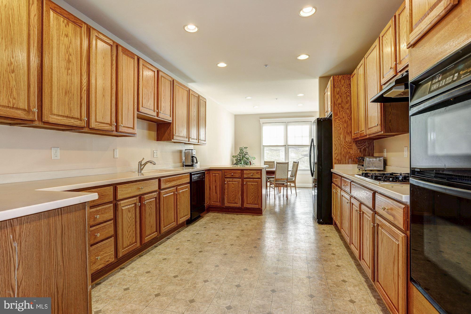 8733 Boulder Ridge Road Laurel, MD 20723 - Photo 8 of 30 Kitchen