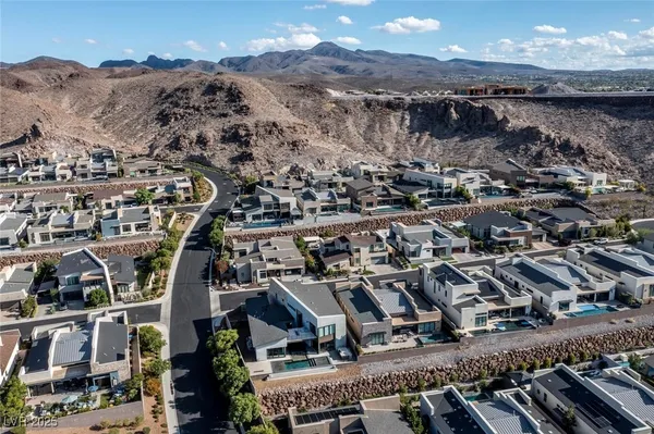 $2,998,000 | 2208 Overlook Canyon Lane, Henderson, NV 89052