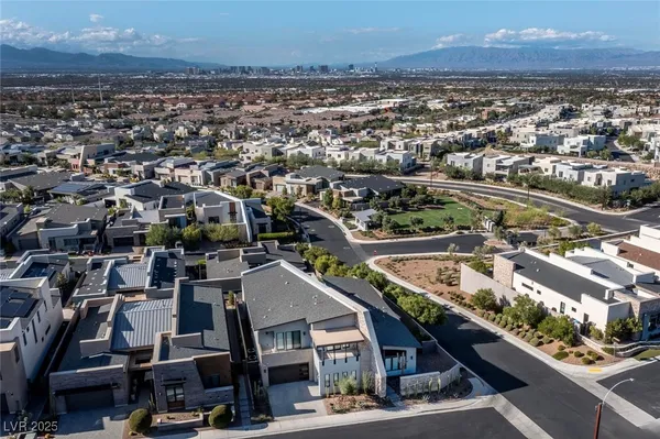 $2,998,000 | 2208 Overlook Canyon Lane, Henderson, NV 89052