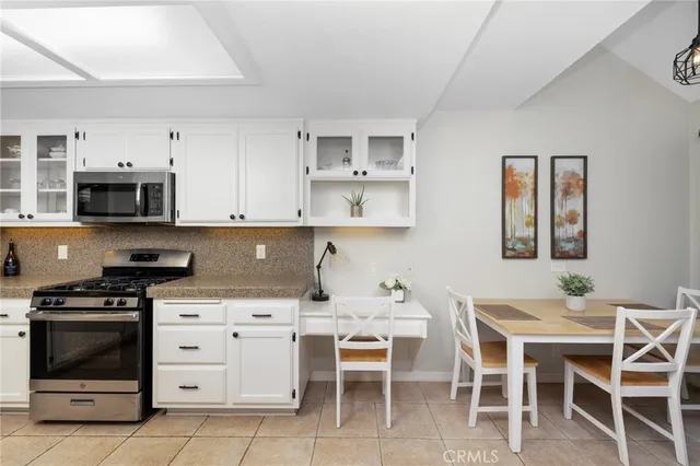 $918,000 | 121 North Mountain Avenue, Unit A, Monrovia, CA 91016