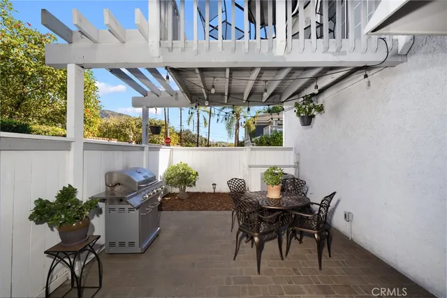 $918,000 | 121 North Mountain Avenue, Unit A, Monrovia, CA 91016