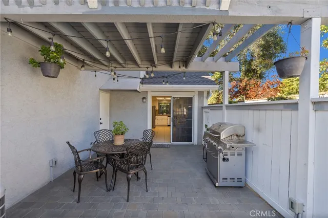 $918,000 | 121 North Mountain Avenue, Unit A, Monrovia, CA 91016