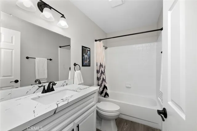 $918,000 | 121 North Mountain Avenue, Unit A, Monrovia, CA 91016