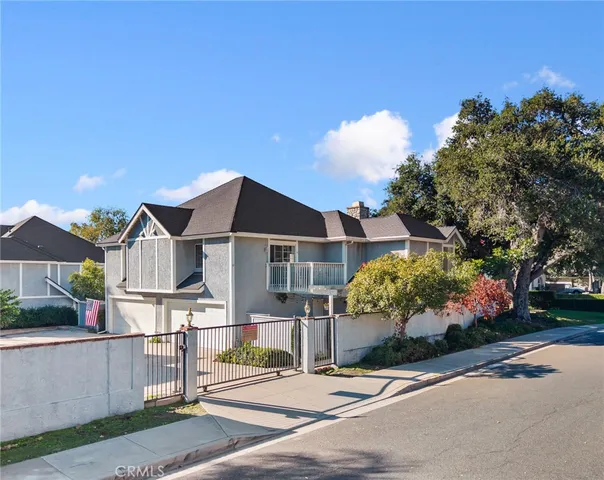 $918,000 | 121 North Mountain Avenue, Unit A, Monrovia, CA 91016