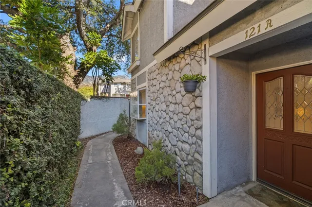 $918,000 | 121 North Mountain Avenue, Unit A, Monrovia, CA 91016