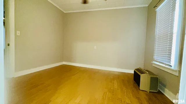 $89,900 | 1206 South Main Street, Benton, IL 62812