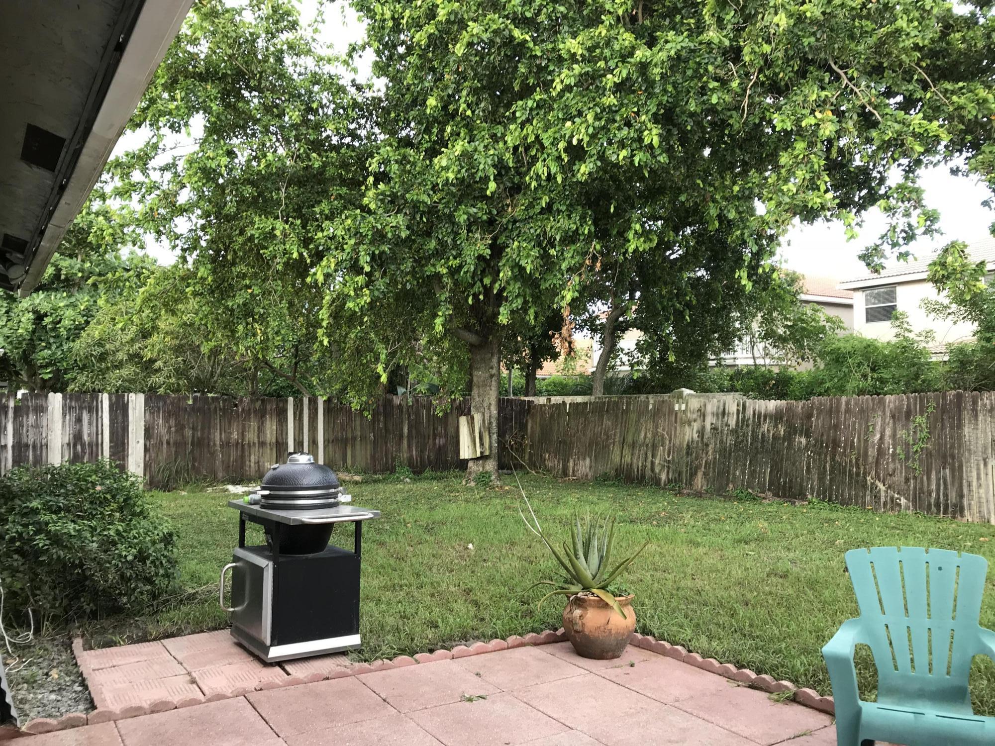 6000 Triphammer Road Lake Worth, FL 33463 - Photo 19 of 20 Back Yard