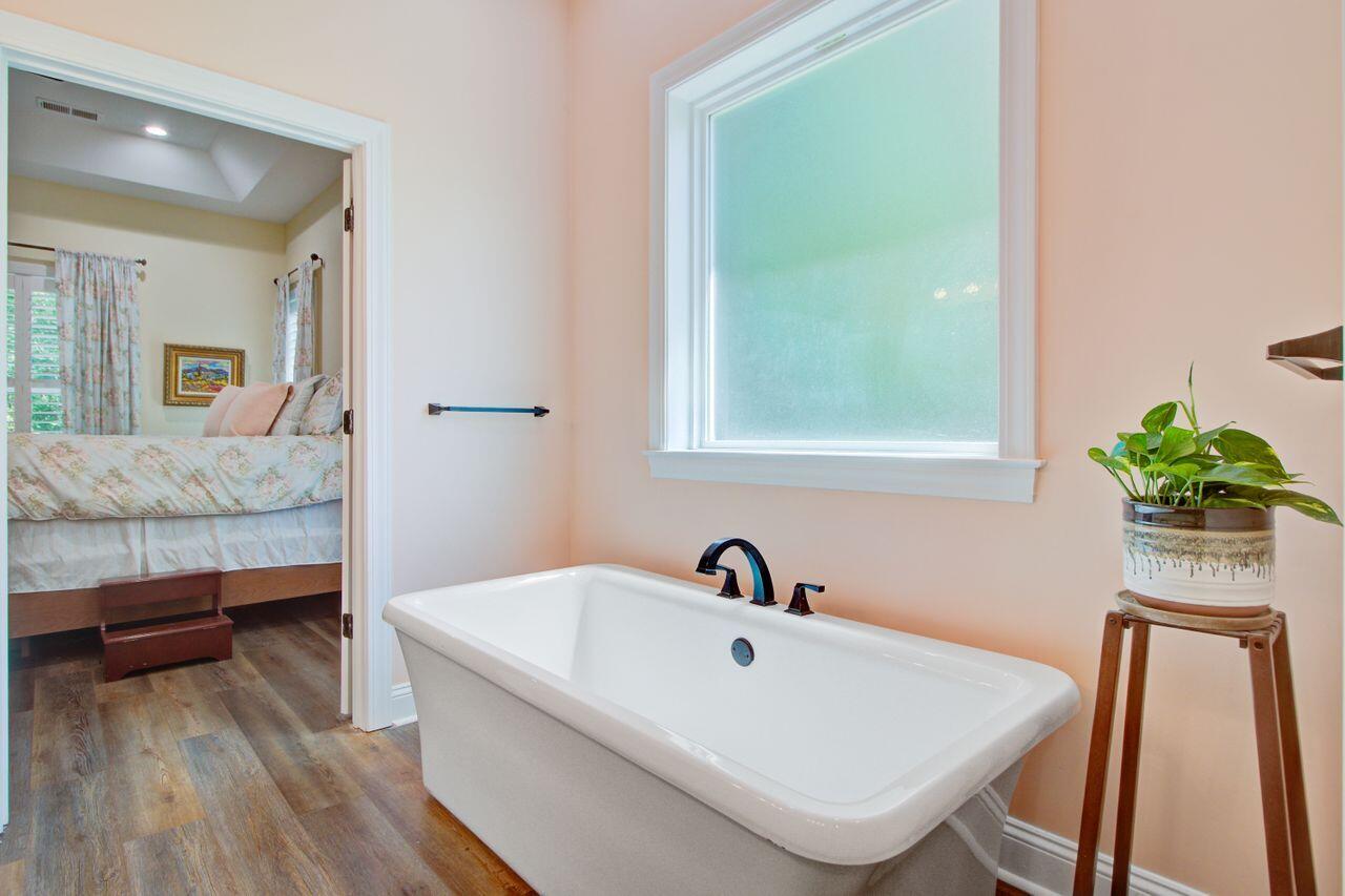225 Ridge Road Ridgeville, SC 29472 - Photo 20 of 71 Primary Bath