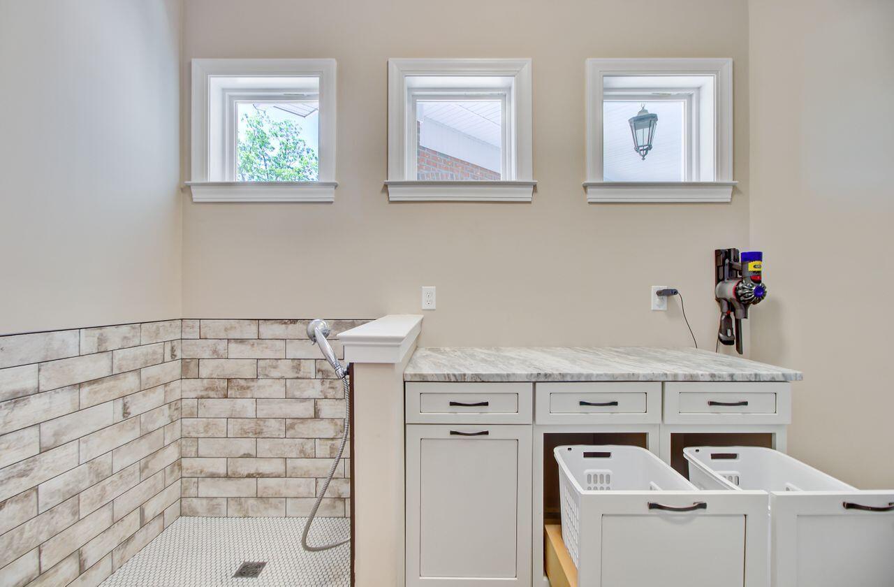 225 Ridge Road Ridgeville, SC 29472 - Photo 37 of 71 Laundry Room