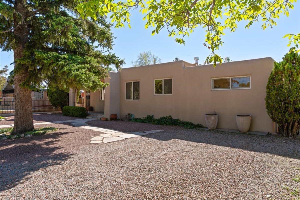 1944 Kiva Road Santa Fe, NM 87505 - Photo 21 of 28 Gallery Image 21