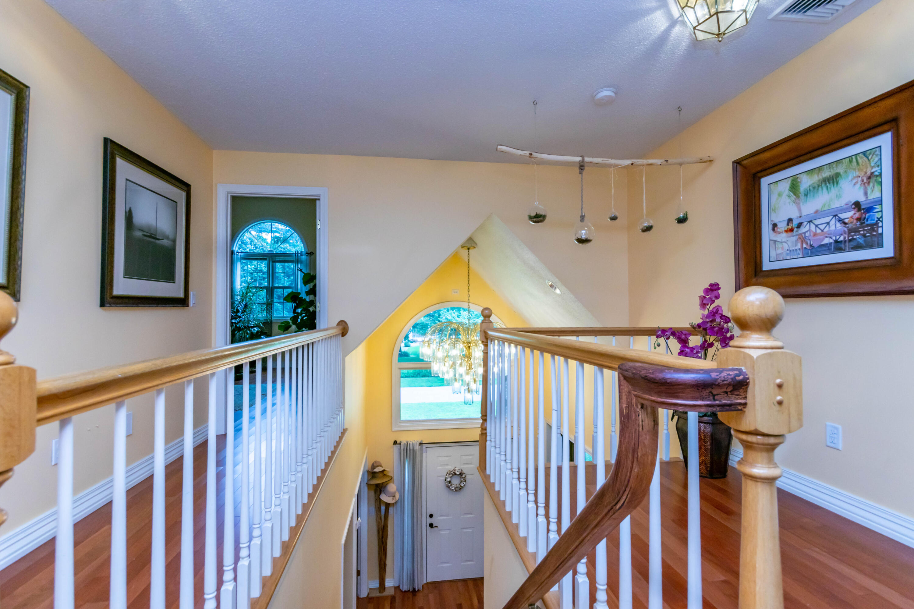 131 Bullivant Farm Road Marion, MA 02738 - Photo 15 of 36 Upstairs hall