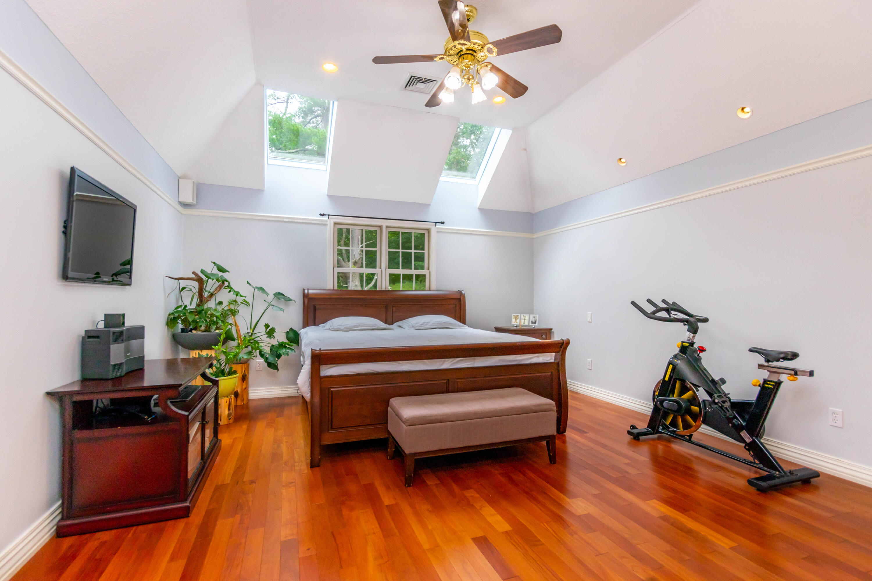 131 Bullivant Farm Road Marion, MA 02738 - Photo 17 of 36 Master bedroom