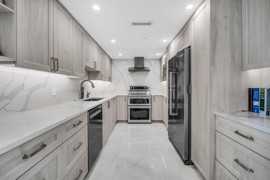 2697 North Ocean Boulevard, Unit F508 Boca Raton, FL 33431 - Photo 21 of 57