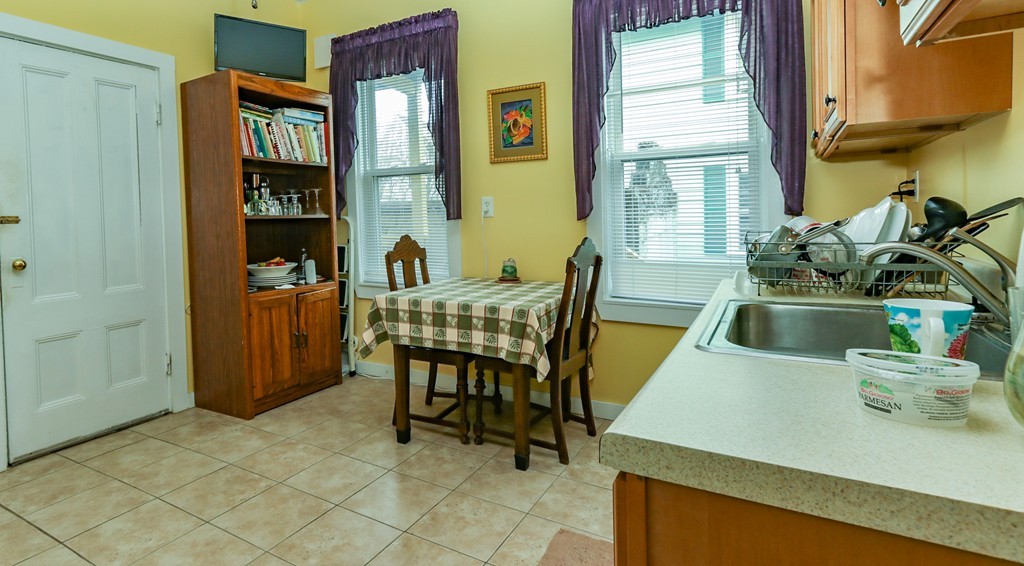 48 Sheffield Road Boston, MA 02131 - Photo 3 of 25 Gallery Image 3