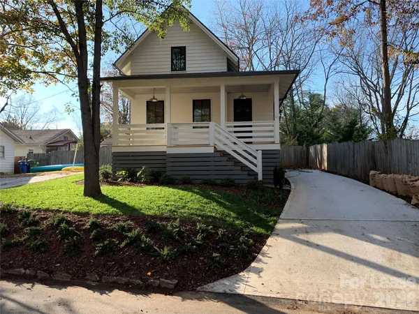 $2,800 | 91 Belleair Road, Asheville, NC 28806