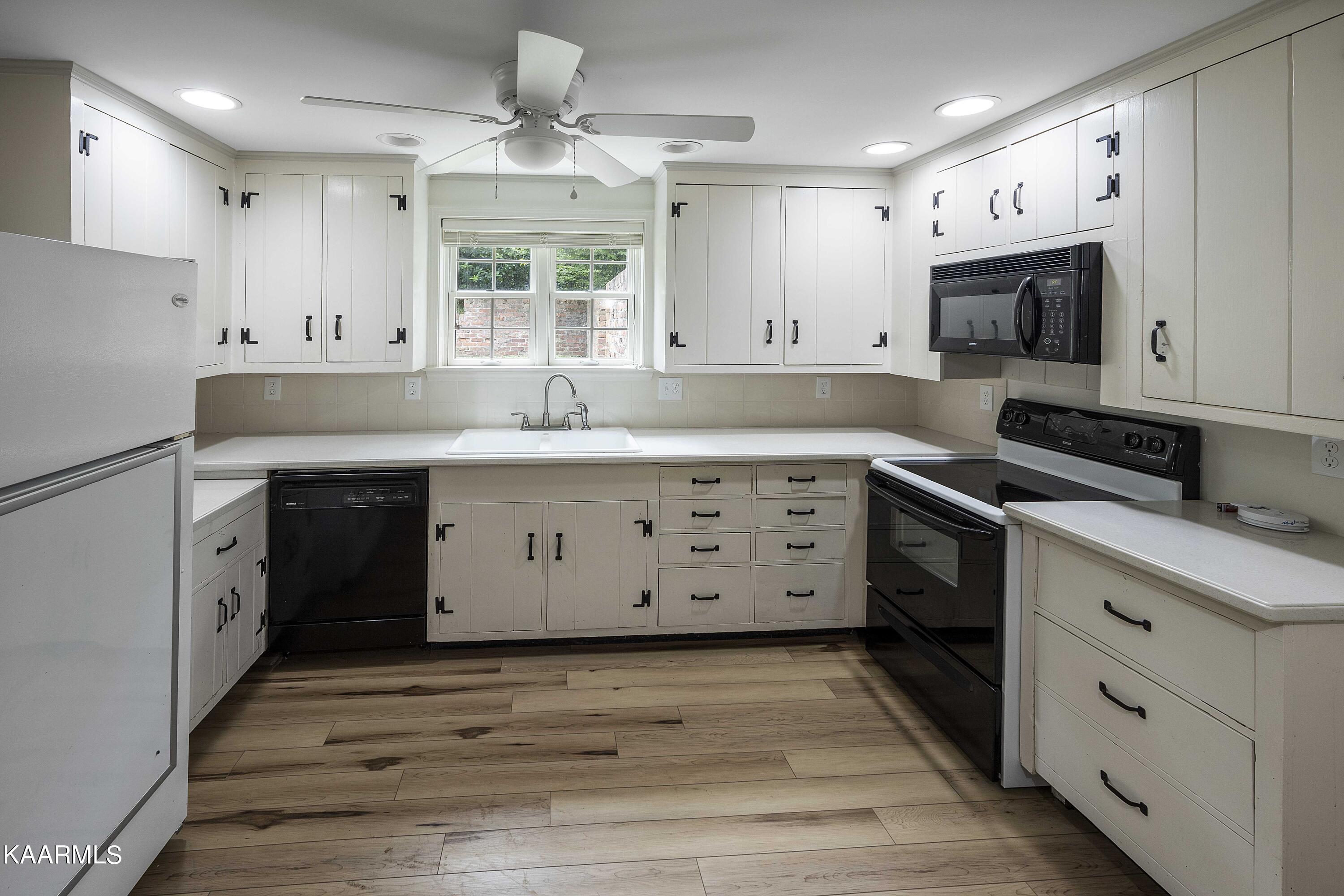 10428 Coward Mill Road Knoxville, TN 37931 - Photo 43 of 51 O1_JY4A5570