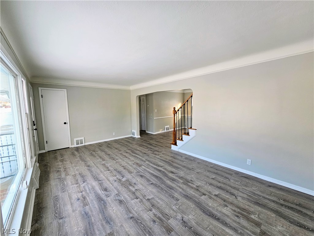 9516 Alexander Road Garfield Heights, OH 44125 - Photo 8 of 36