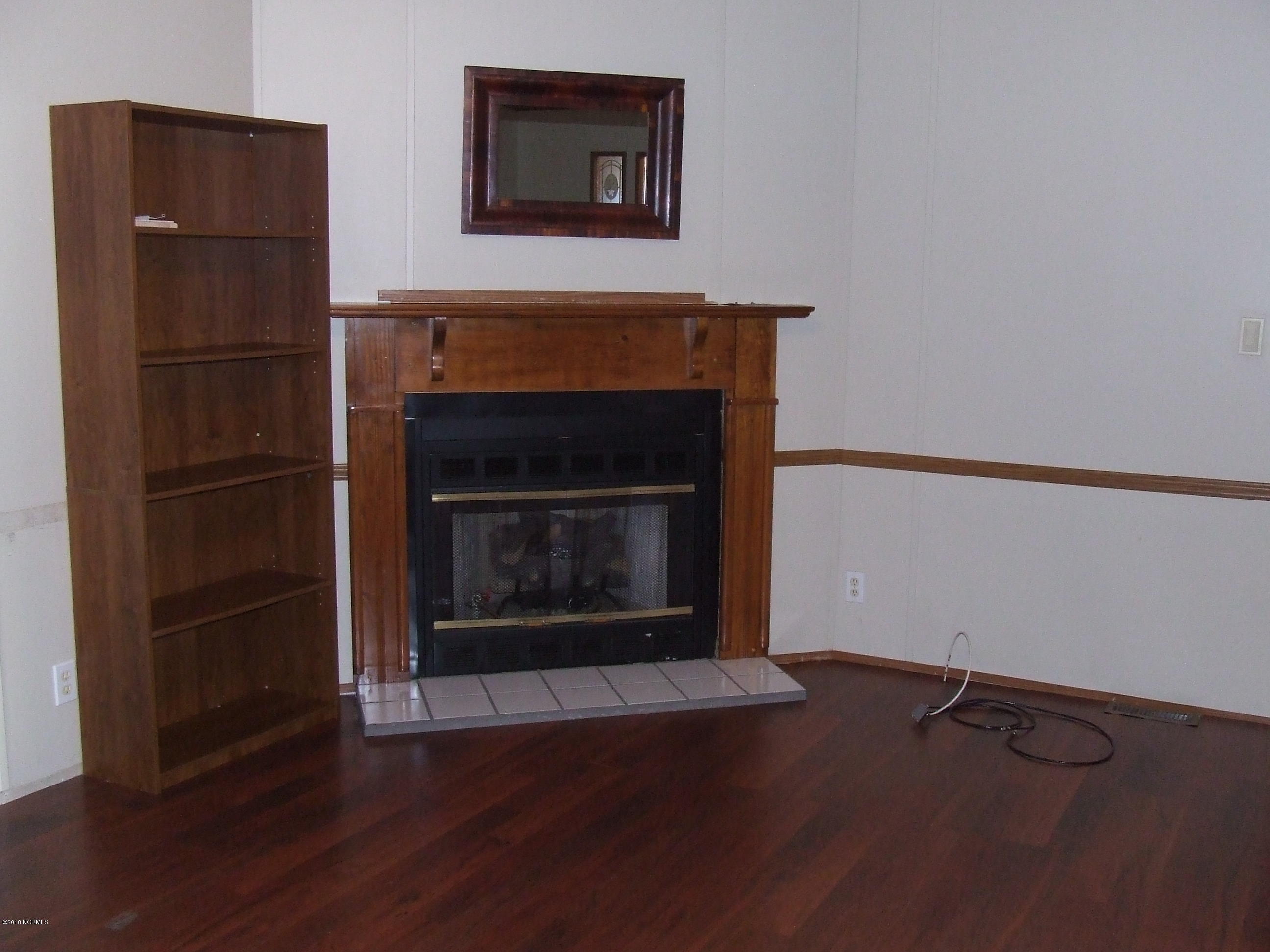 4714 Port Loop Road Southeast Southport, NC 28461 - Photo 12 of 39 4714 Port Loop Rd 023