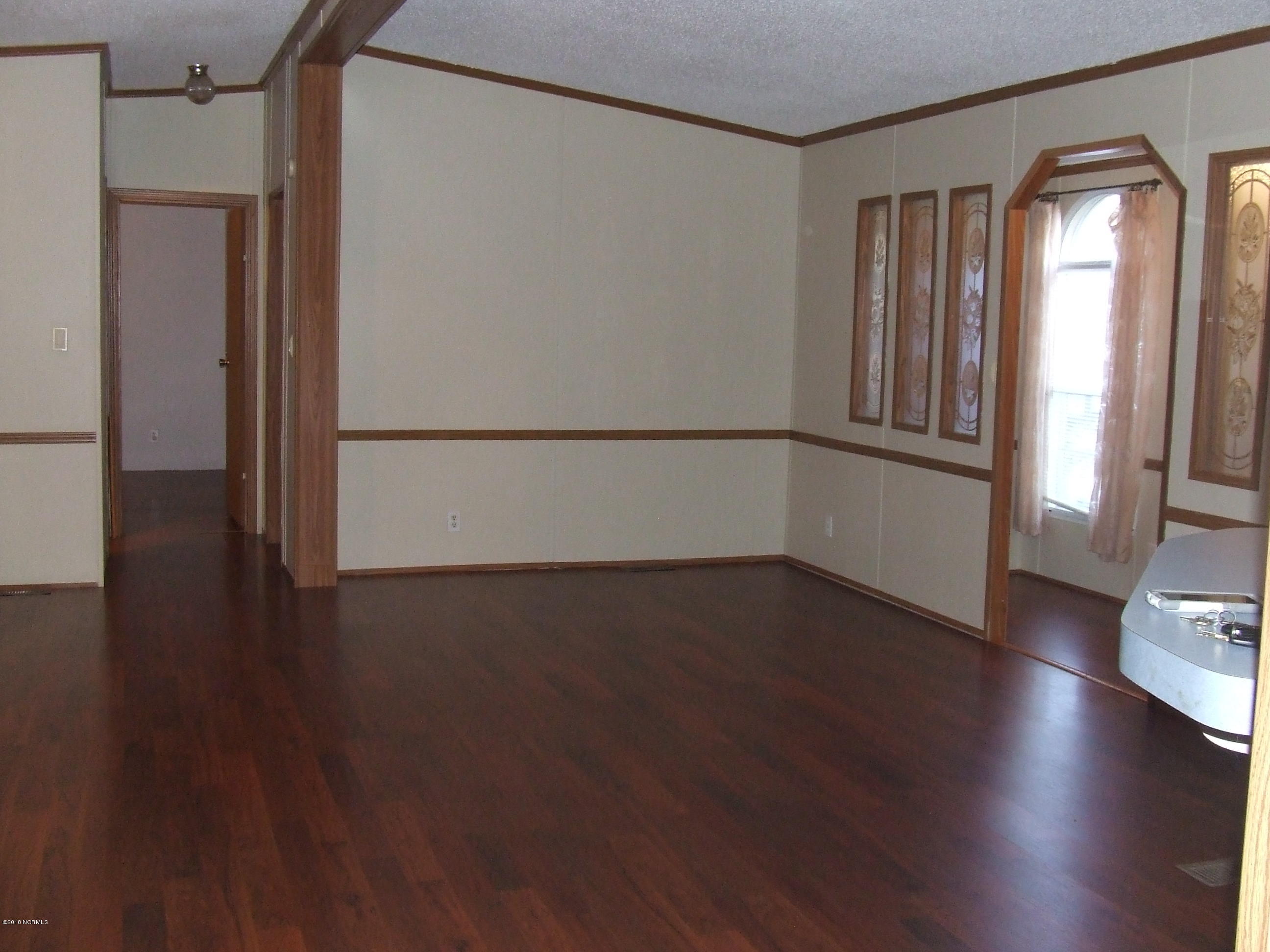 SITTING AREA IN GREAT ROOM