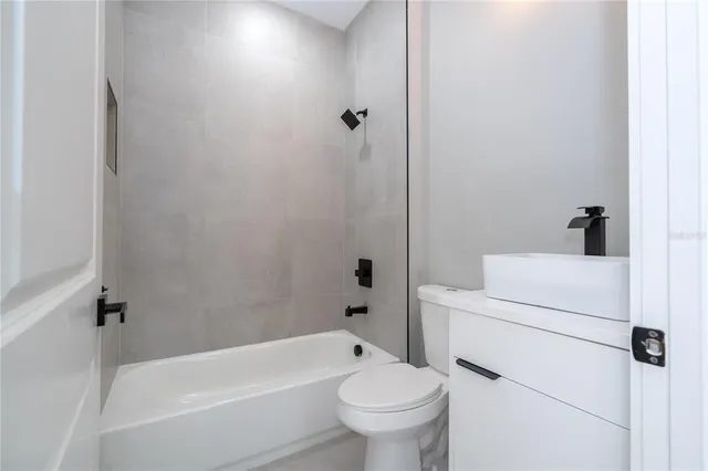 $485,000 | 15 Ramblewood Street, Port Charlotte, FL 33953