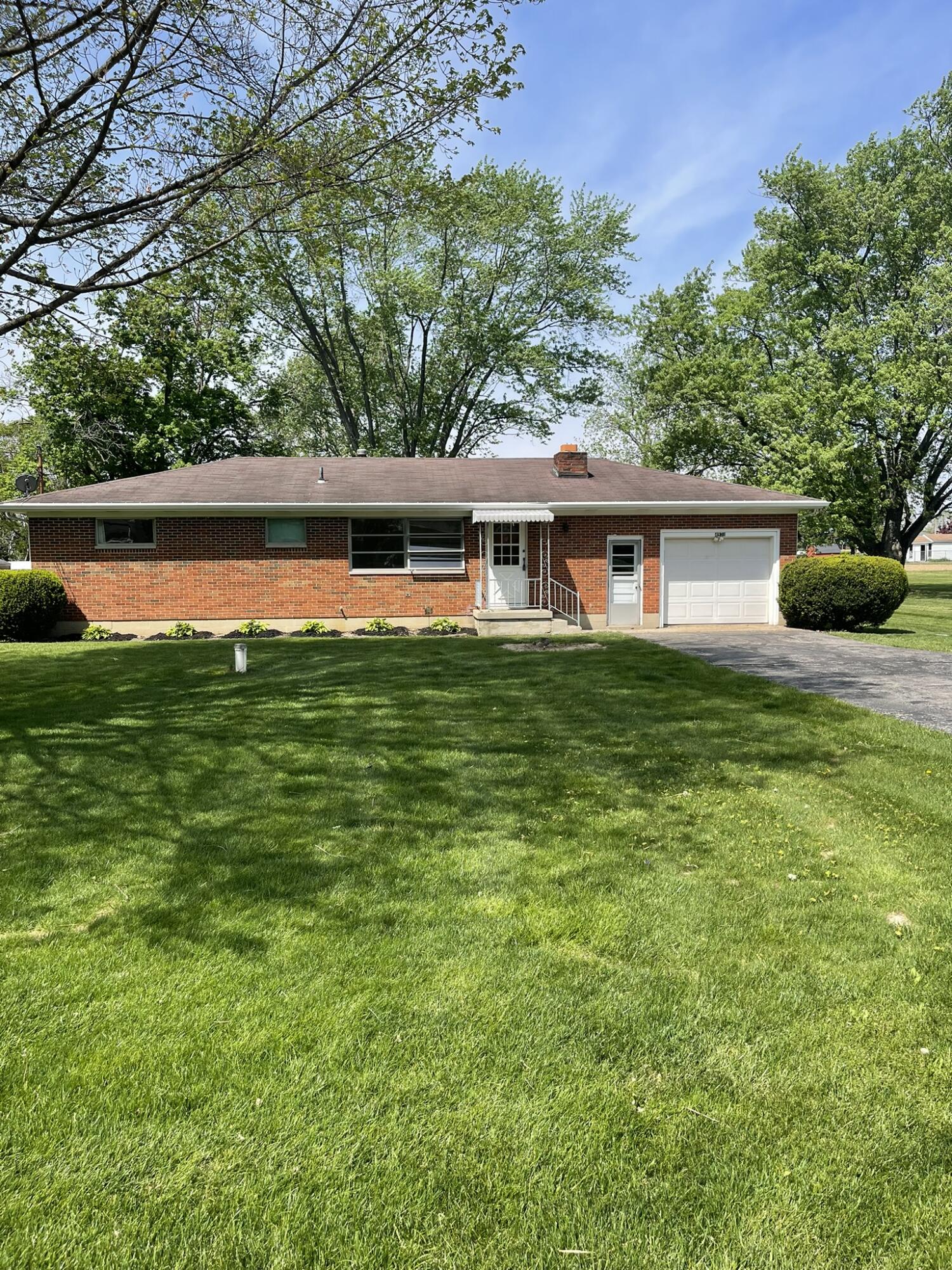 4931 Bosart Road Springfield, OH 45503 - Photo 1 of 41